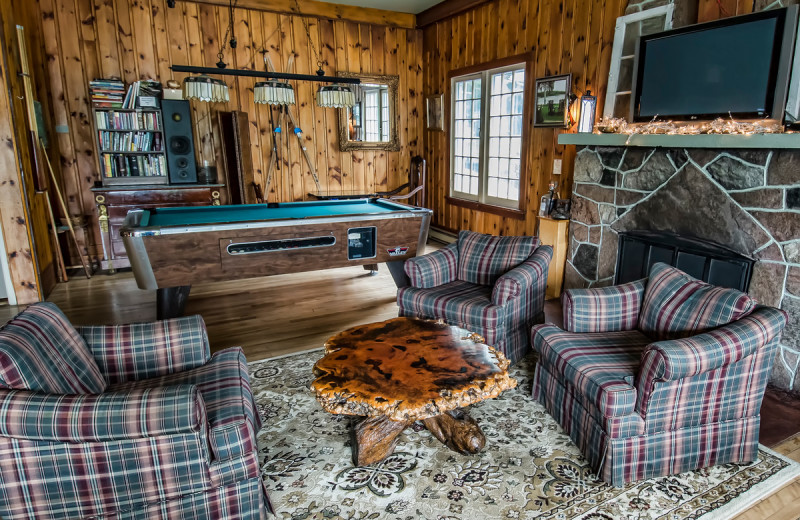 Game room at Bonnie View Inn.