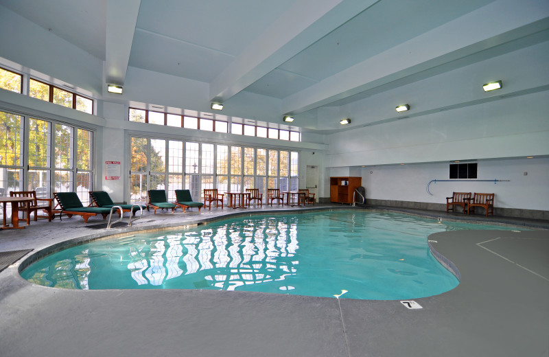 Indoor swimming pool at Lakeside Lodge & Suites.