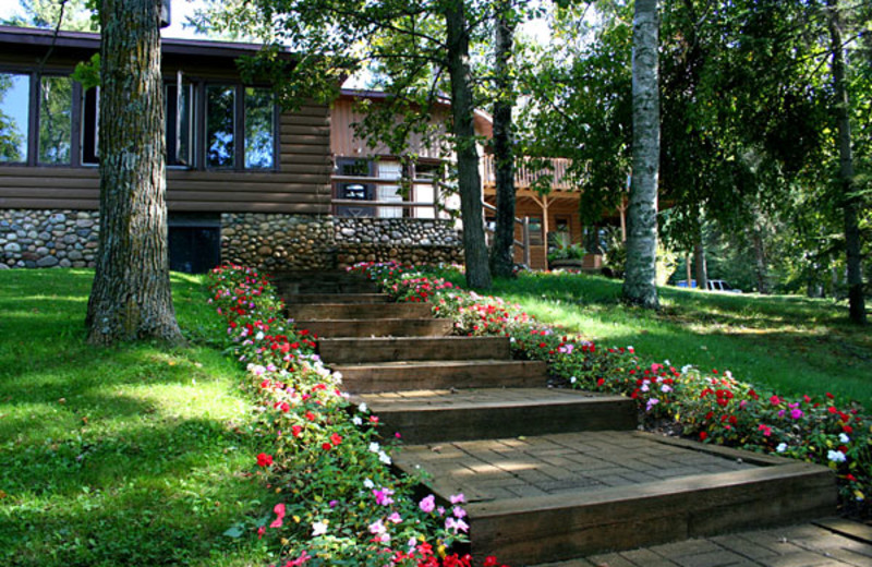 Exterior view of Timberlane Resort.