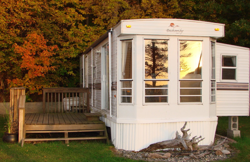 Cabin exterior at Hollywood's Resort.