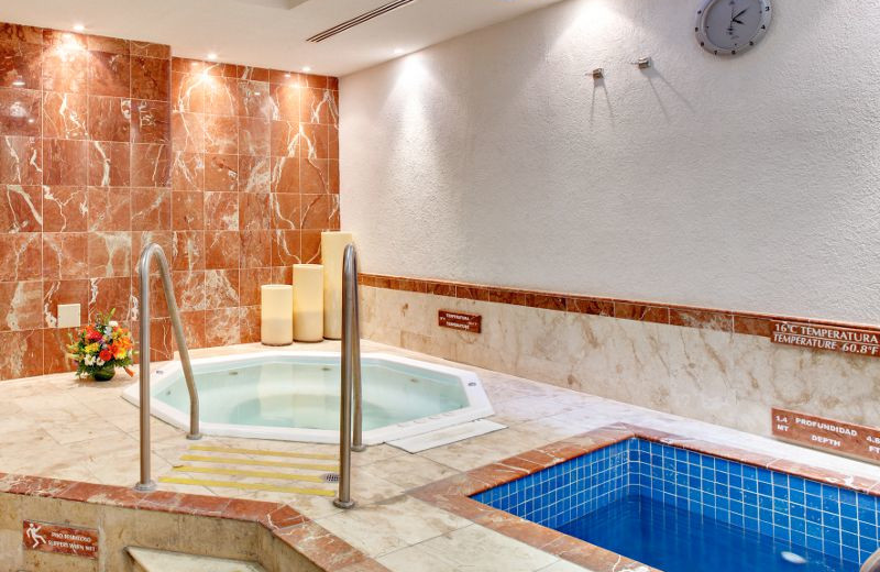 Jacuzzi at Barcelo Costa Cancun