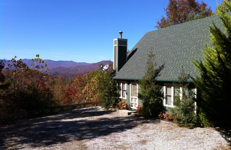 Cabin exterior at Rock Creek Cabins.