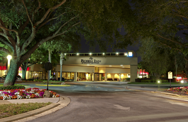 Front entrance to Rosen Inn at Pointe Orlando.