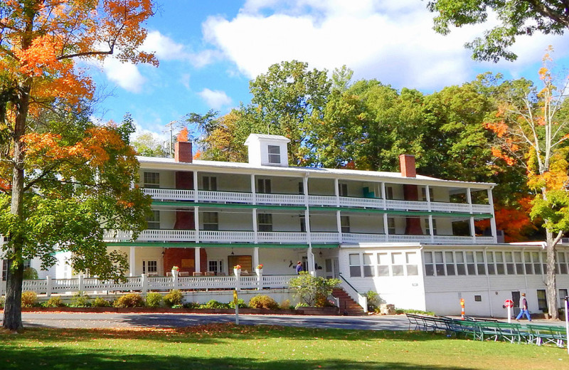 Exterior view of Capon Springs & Farms.