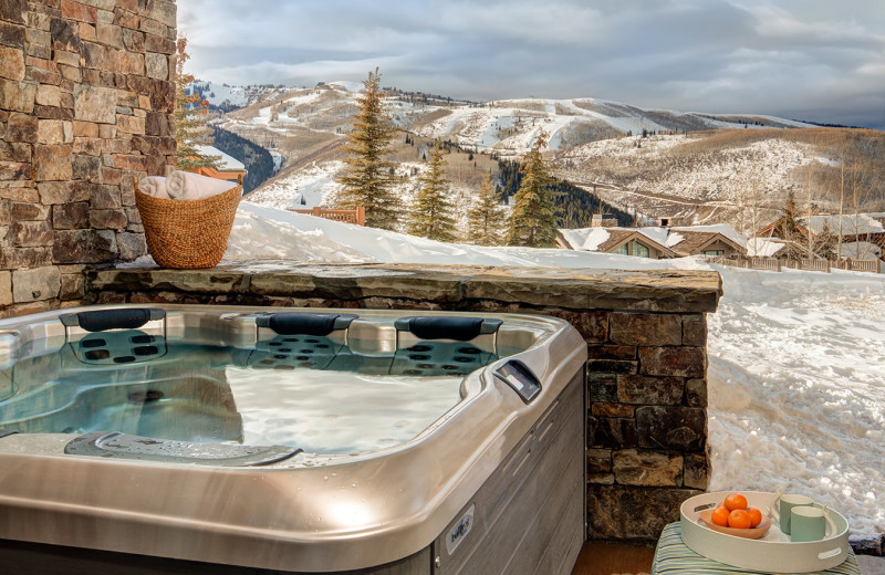 Rental hot tub at Stein Eriksen Residences.