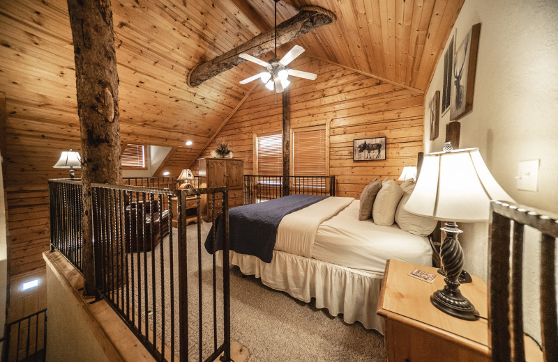 Cabin bedroom at Thousand Hills Vacations.