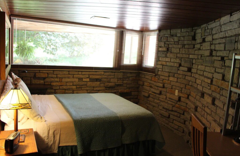 Guest room at Gonstead Guest Cottage.