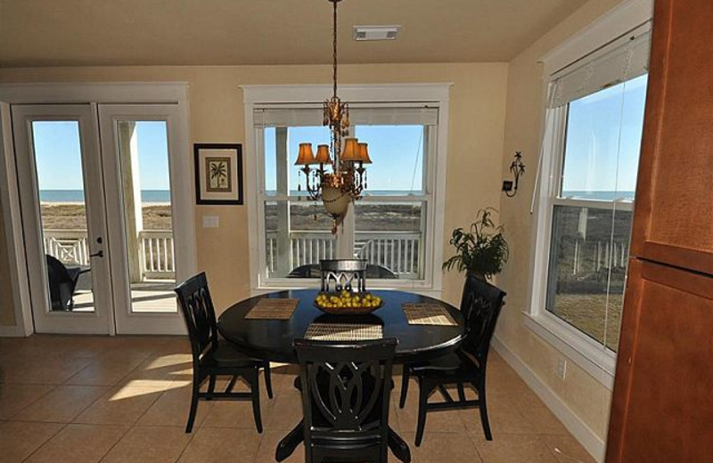 Rental dining area at The House Company.