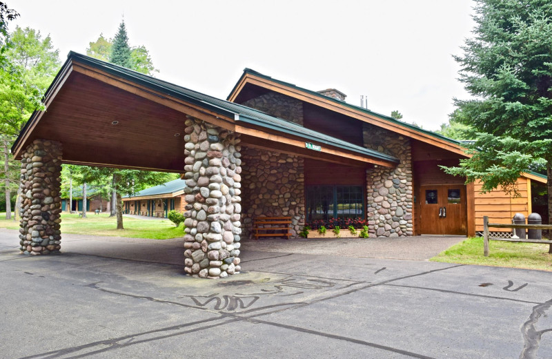 Exterior view of Whitetail Lodge.