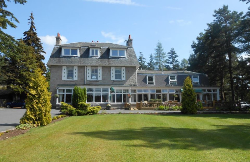 Exterior view of Glen Lui Country House Hotel.