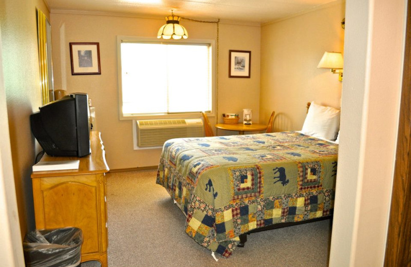 Guest room at Sawtelle Mountain Resort.