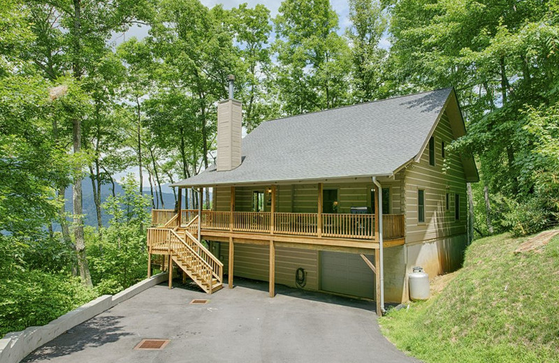 Rental exterior at Smoky Mountain Retreat Realty.