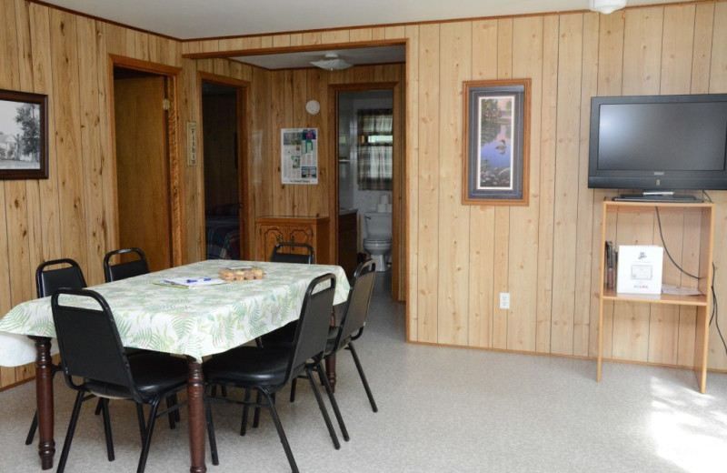 Cabin dining room at Riverside Resort.