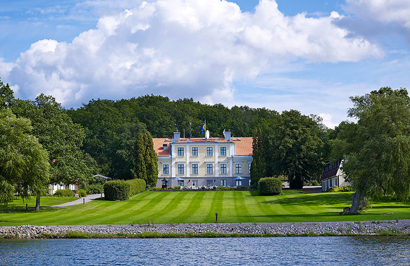 Exterior view of Krägga Herrgård.