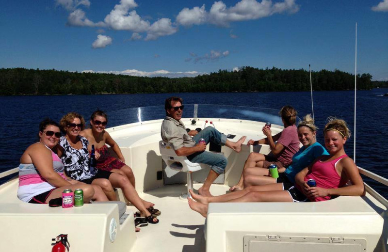 Family on houseboat at Ebel's Voyageur Houseboats.