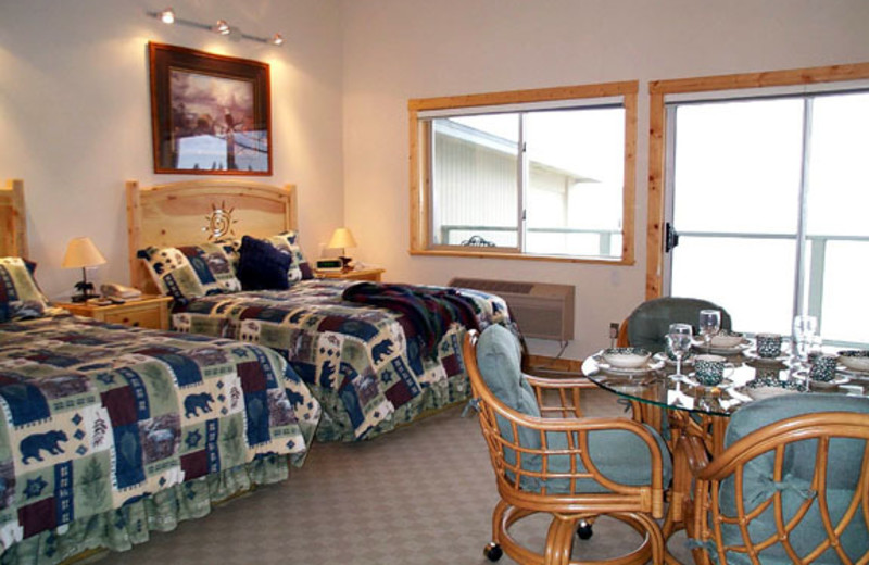 Guest room at Many Springs Flathead Lake Resort.