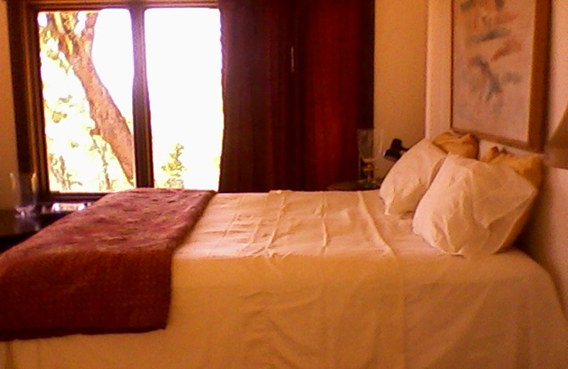 Cabin bedroom at Precious Forest.