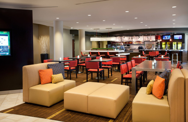 Dining at Courtyard by Marriott Foothill Ranch Irvine Spectrum.