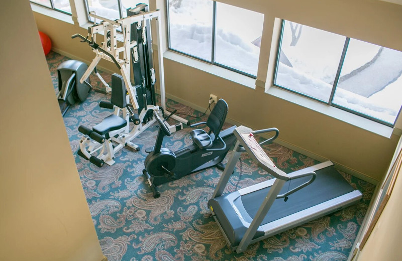 Fitness center at Black Bear Lodge.