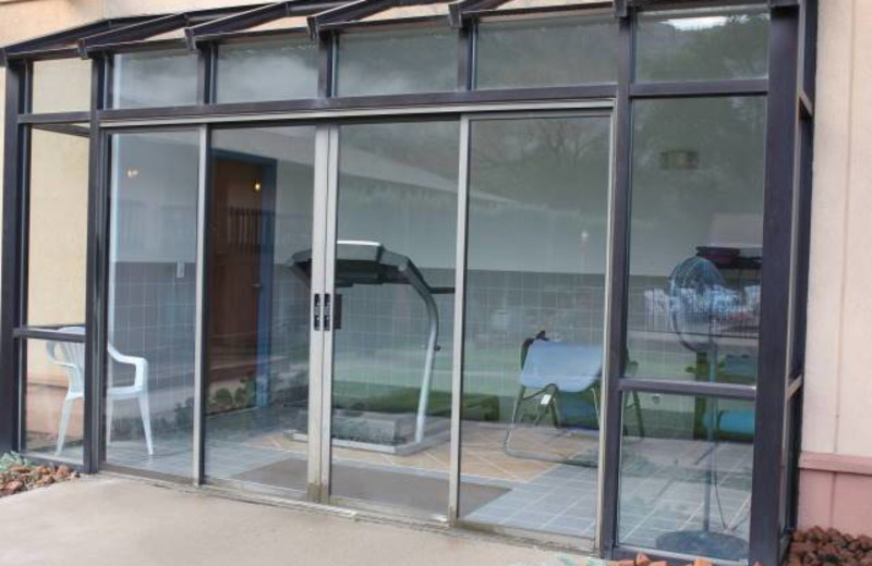 Fitness room at Bumbleberry Inn.