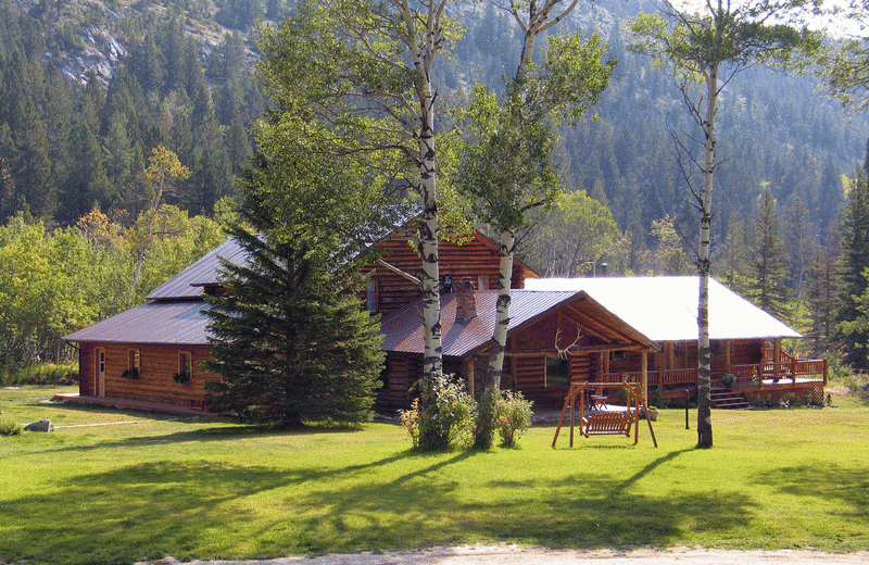 Exterior view of Triple J Wilderness Ranch.