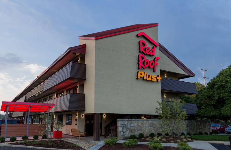 Exterior view of Red Roof Inn Columbus Ohio State University.