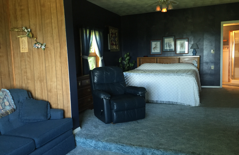 Guest room at Vineyard Bed & Breakfast.
