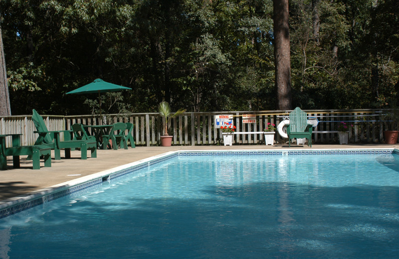 Outdoor pool at Lake O' The Woods.