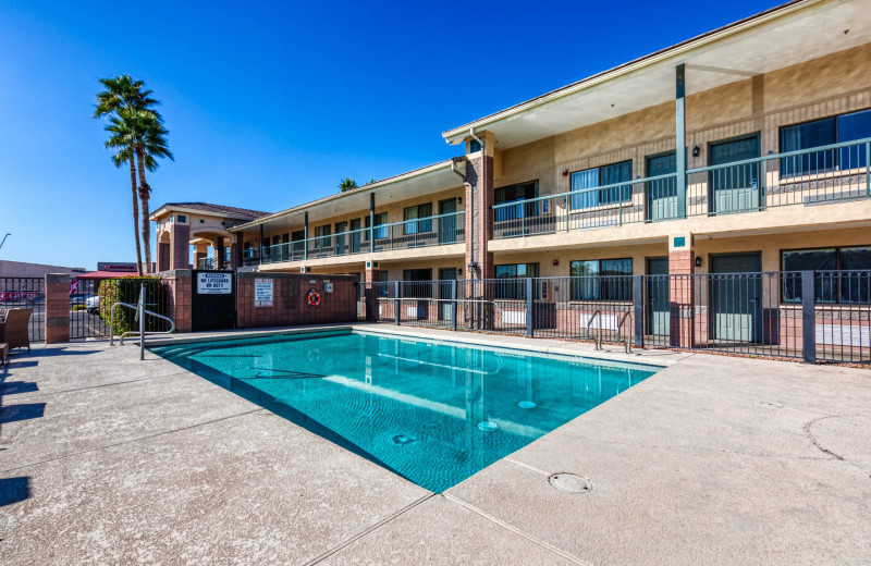 Outdoor pool at The Hotel Serene Phoenix/Glendale/Peoria.