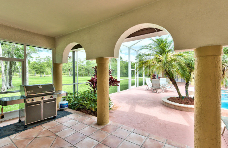 The Knickerbocker Vacation Retreat - Naples Florida Vacation Homes