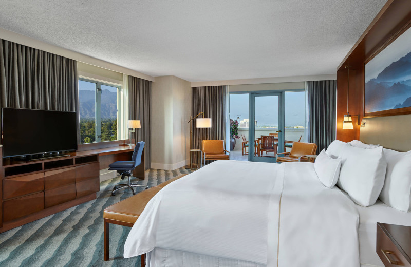 Guest room at The Westin Pasadena.