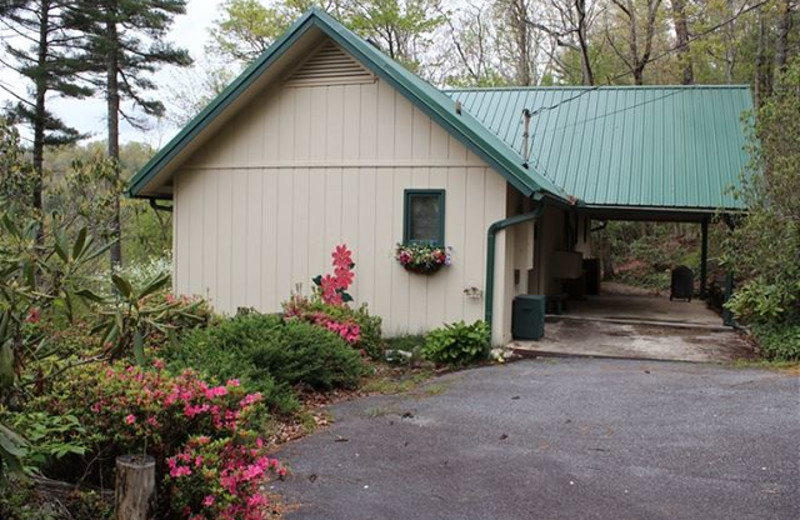 Rental exterior at Mountain Lake Rentals.