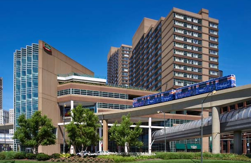 Exterior view of Courtyard by Marriott Detroit Downtown.