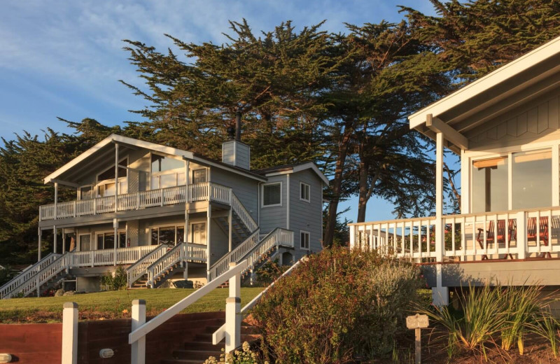 Exterior view of Sea Rock Inn.