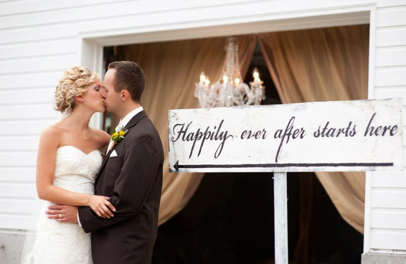 Wedding couple at Five Lakes Resort.