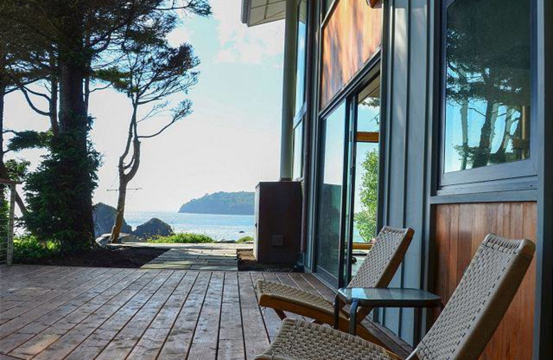 Vacation rental patio at Redwood Coast Vacation Rentals.
