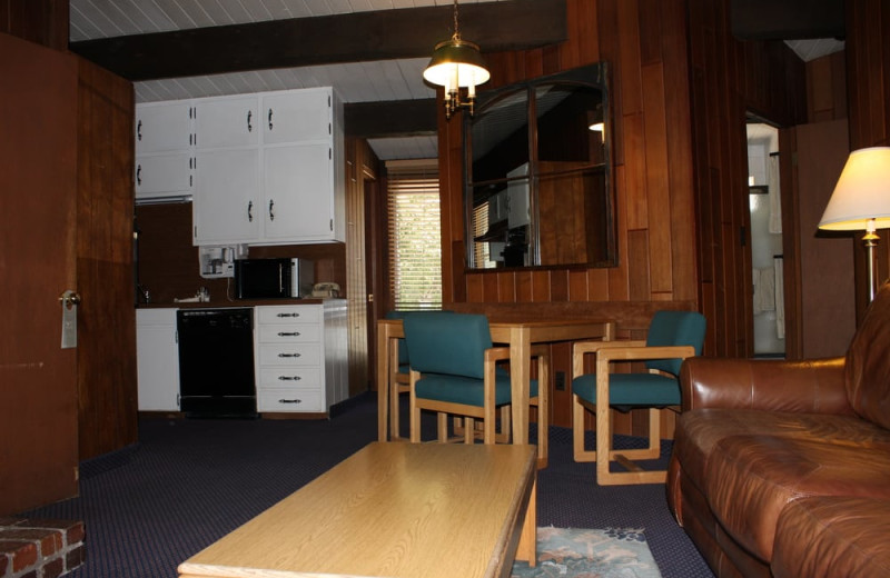 Guest kitchen at St. Moritz Lodge & Condominiums.