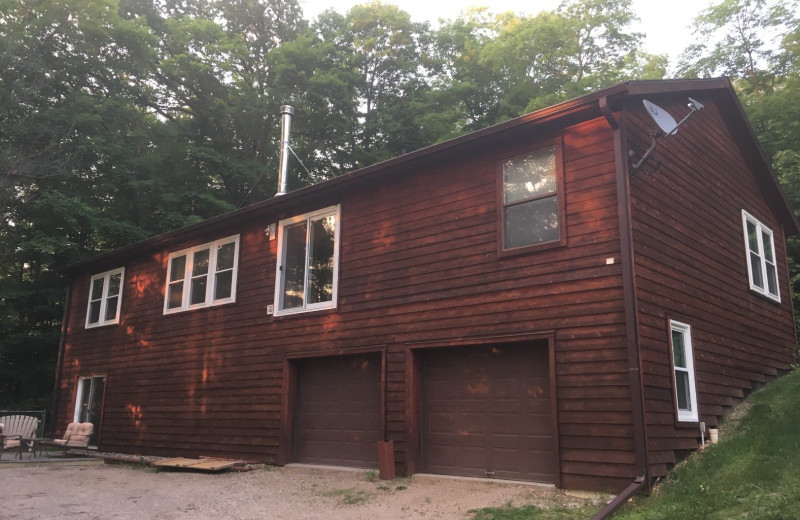 Cabin exterior at Sunset Bay Resort.