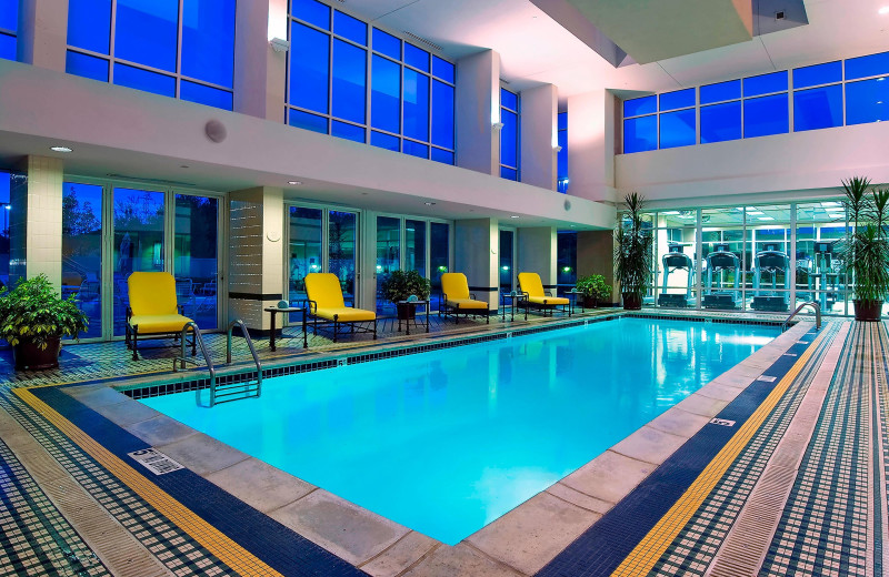 Indoor pool at Detroit Marriott Pontiac at Centerpoint.