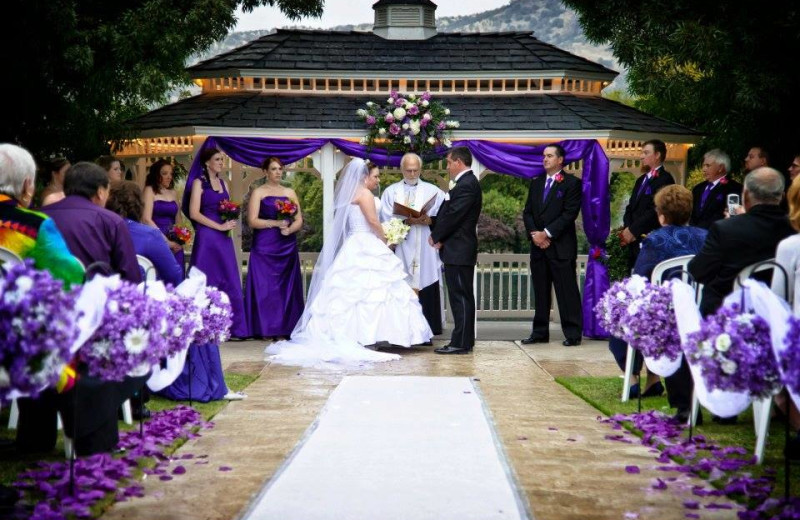 Weddings at Wonder Valley Ranch Resort