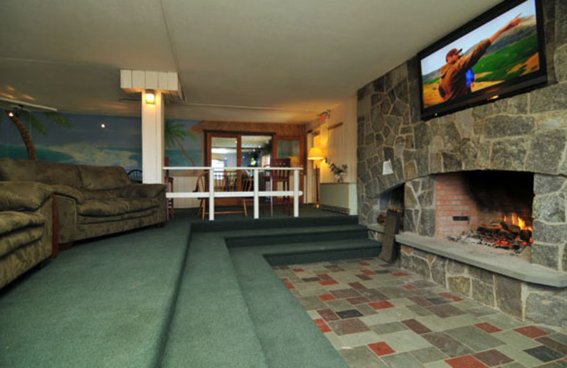 Fireplace lounge at Chalet Killington.