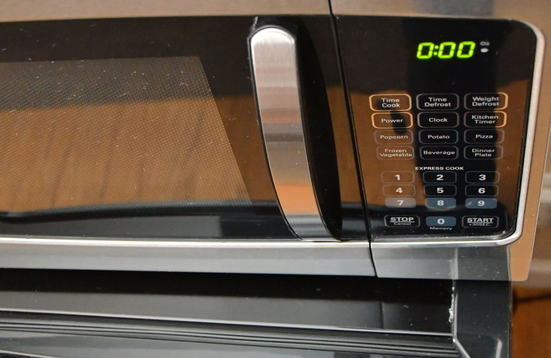 Guest microwave at Murphy's Resort.