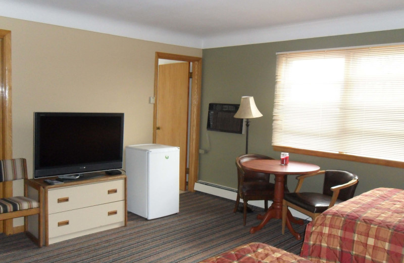 Guest room at Twin Pines Resort.