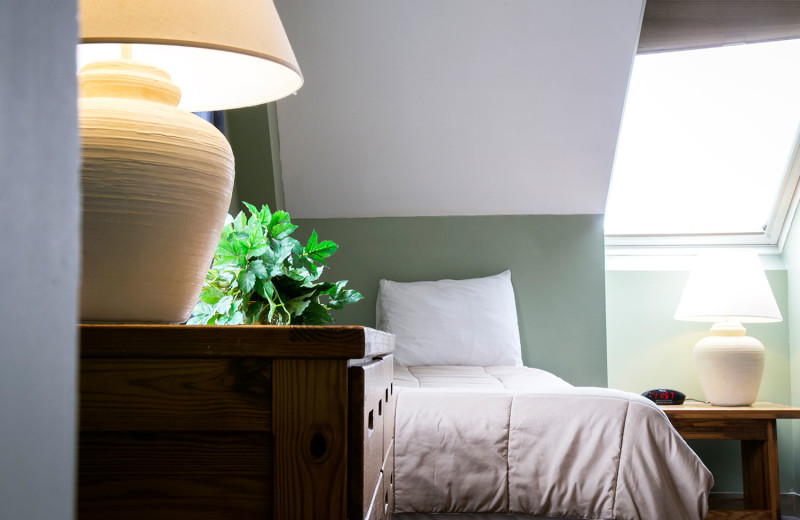 Guest bedroom at Town Square Condominiums.