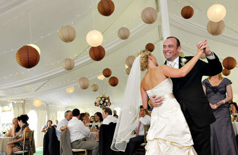 Couple dancing at The Wentworth.