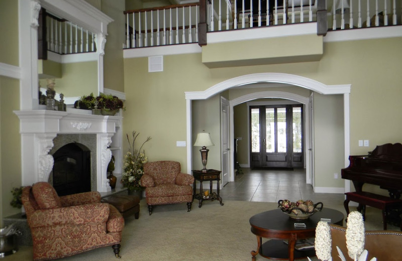 Lobby view at Summer Creek Inn & Spa.