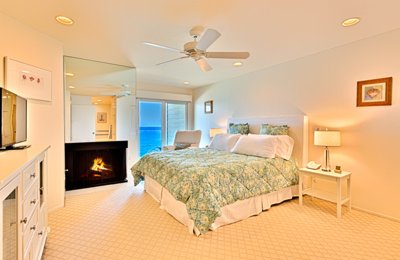 Vacation rental bedroom at Seabreeze Vacation Rentals, LLC.
