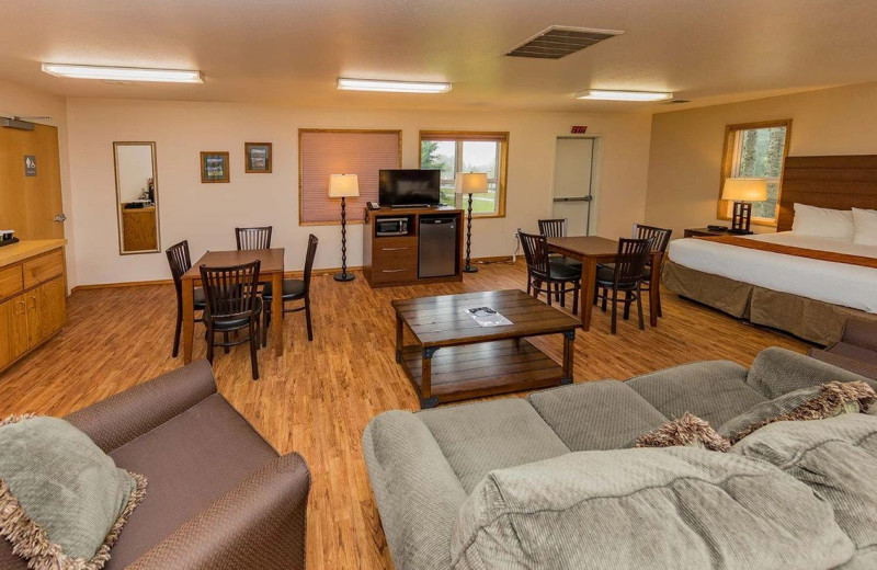 Guest room at Nisqually Lodge.