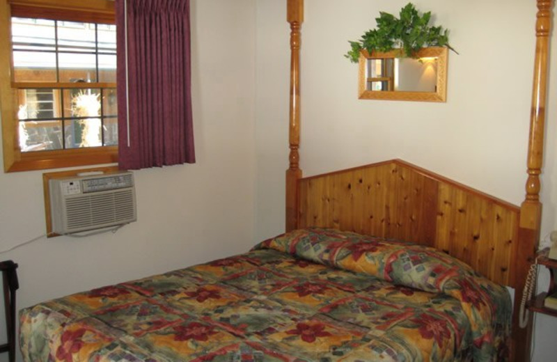 Guest room at Cedar Wood Inn.