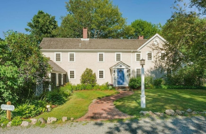 Exterior view of Sea Meadow Inn.